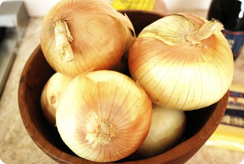 bowl of onions