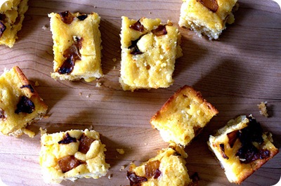 caramelized onion goat cheese cornbread smitten kitchen
