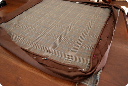 pin piping to pillow