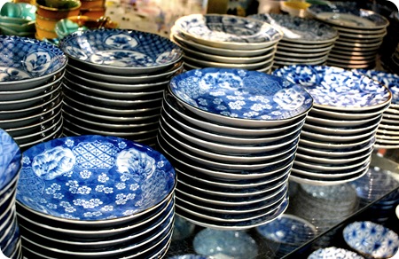 blue and white dishes