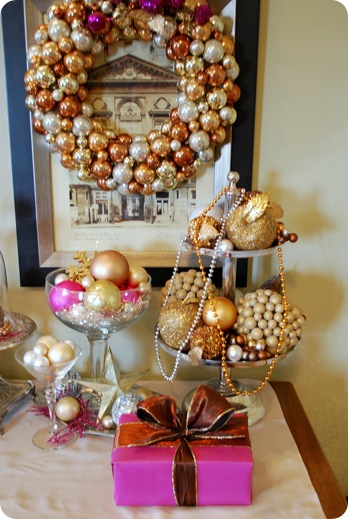 gold wreath pink box