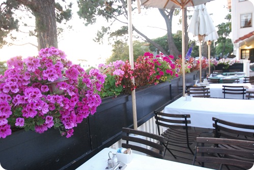 outdoor deck seating