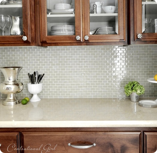 glass backsplash new knobs