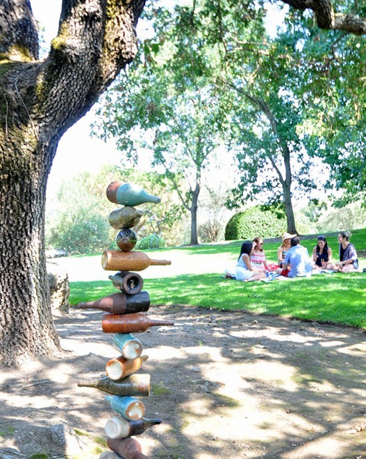 sculpture and picnic