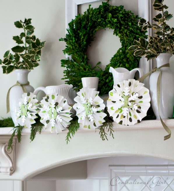 noel banner