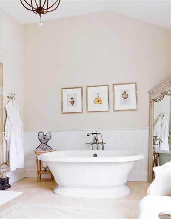 bathtub and statement mirror