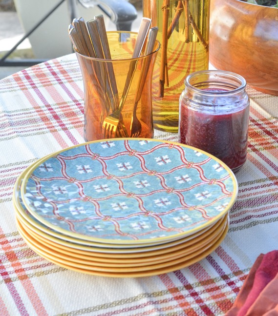 plates candle