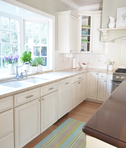 centsational girl white kitchen