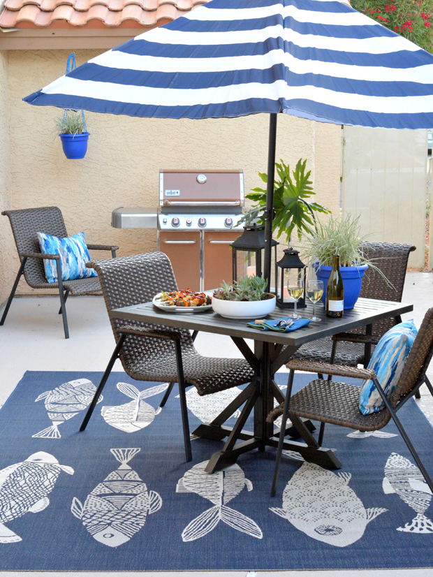 patio blue accents