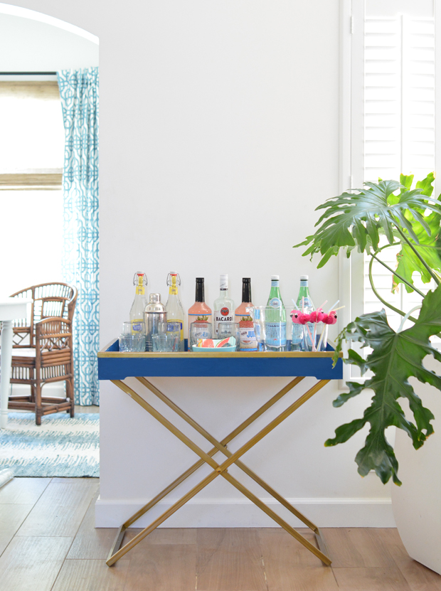 royal blue tray drink station
