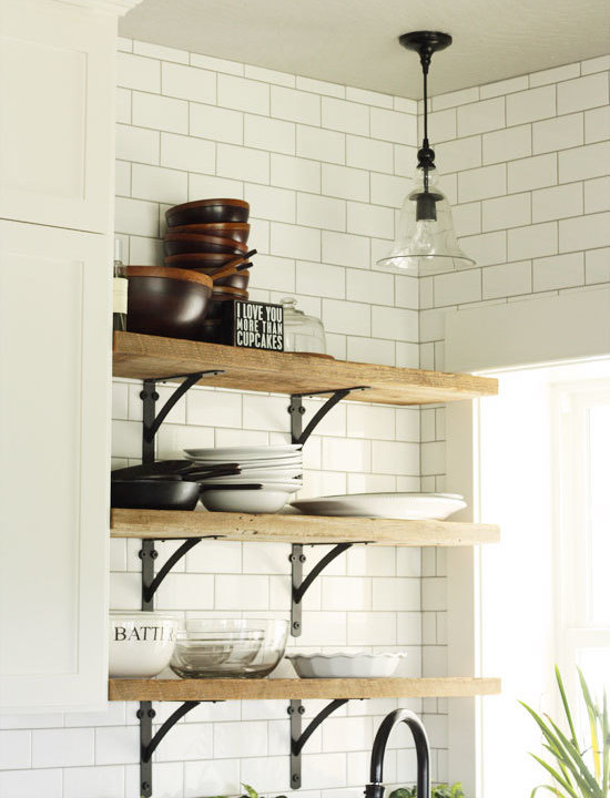 black-kitchen-brackets