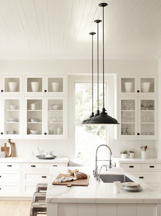 black-kitchen-pendant-lights