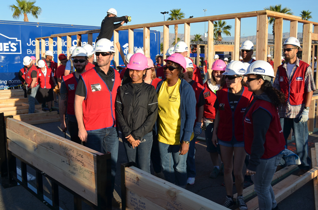 lowes-habitat-group-build