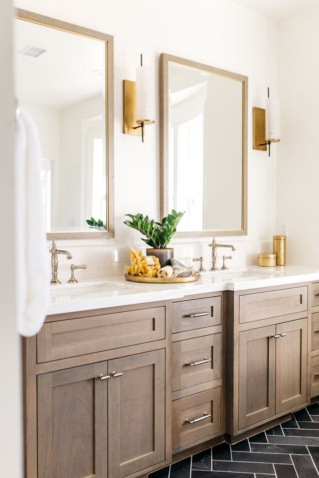 Mixing Metal Finishes In The Bathroom, Bathroom Sconces Chrome